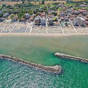 Aparthotel Belvedere Vista - Seafront, Rimini