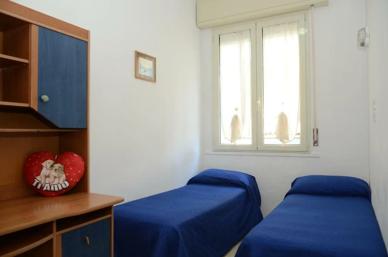 Residence Edera Rimini 2*,  Italy